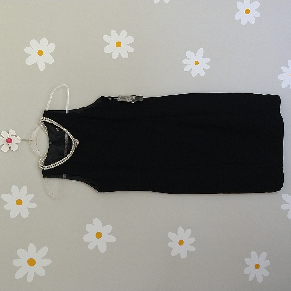 NWT Sandra Darren Classy Black Sleeveless Dress With Attached Pearl Necklace
